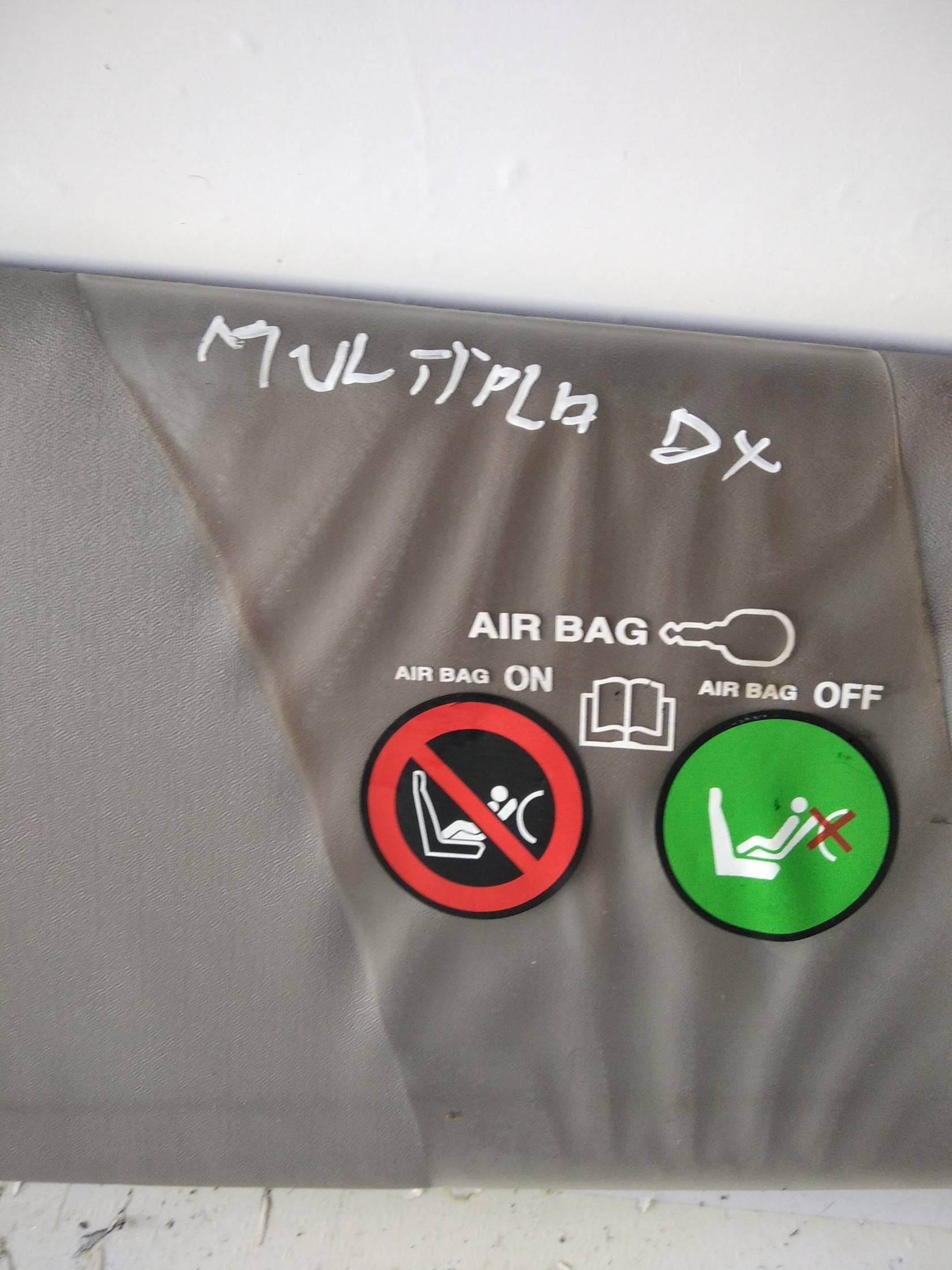 Aletta parasole parabrezza dx.